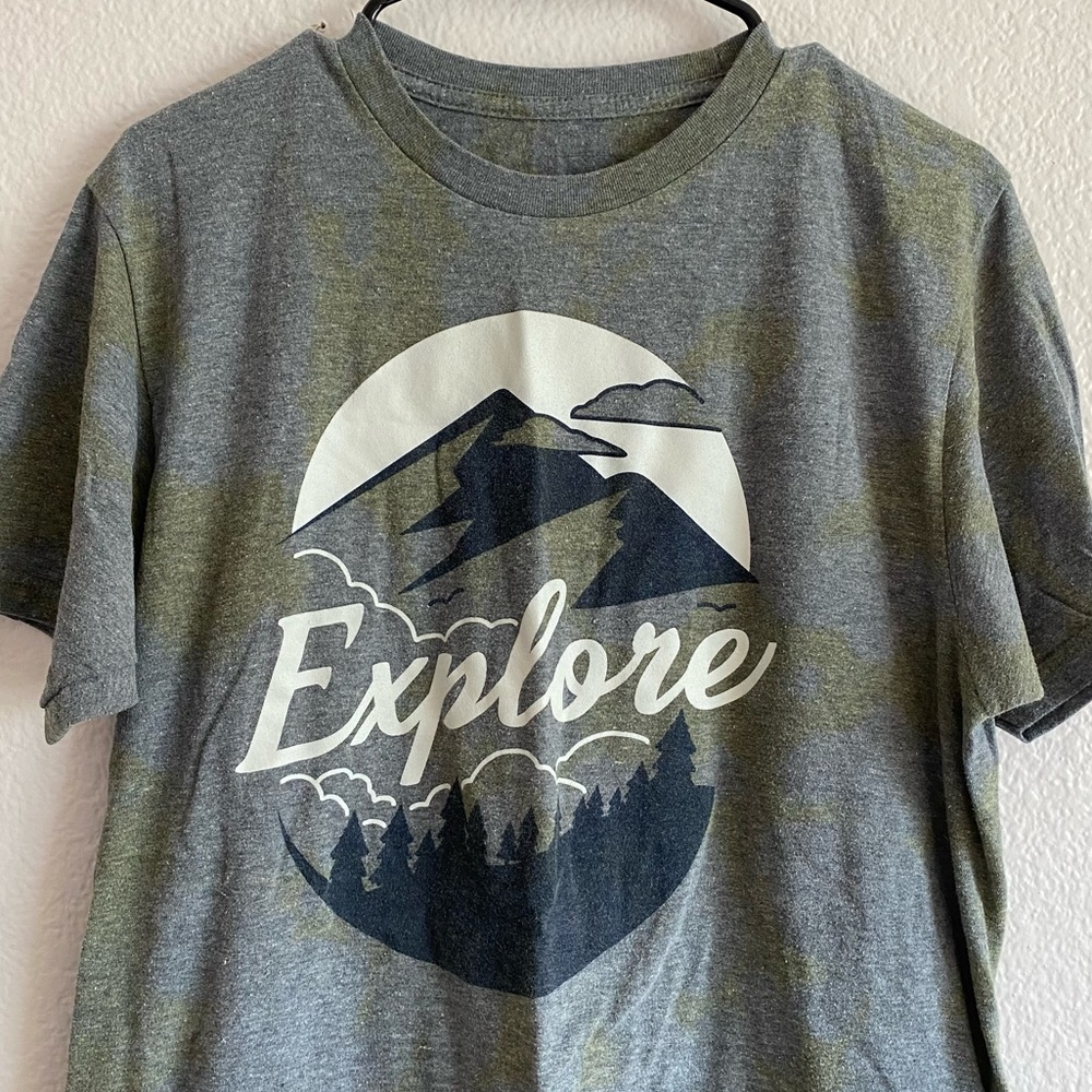 Medium Tie Dye Mountain Explore Tshirt
